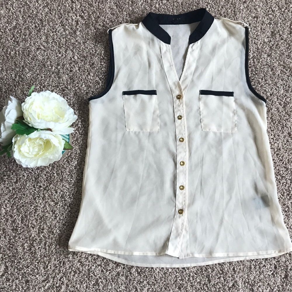 Cream & black dressy top!